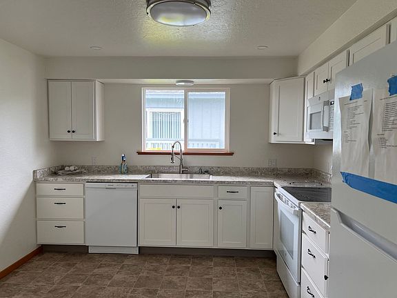 5th image of 187 F St APT B