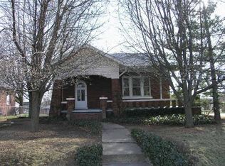 947 N Main St, Columbia, IL 62236