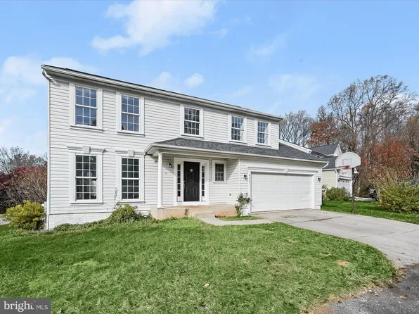 9440 Ridgeview Dr W, Columbia, MD 21046