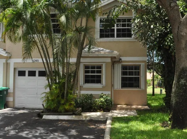 5240 SW 121st Ave, Fort Lauderdale, FL 33330