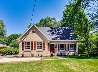 823 N President St, Wheaton, IL 60187