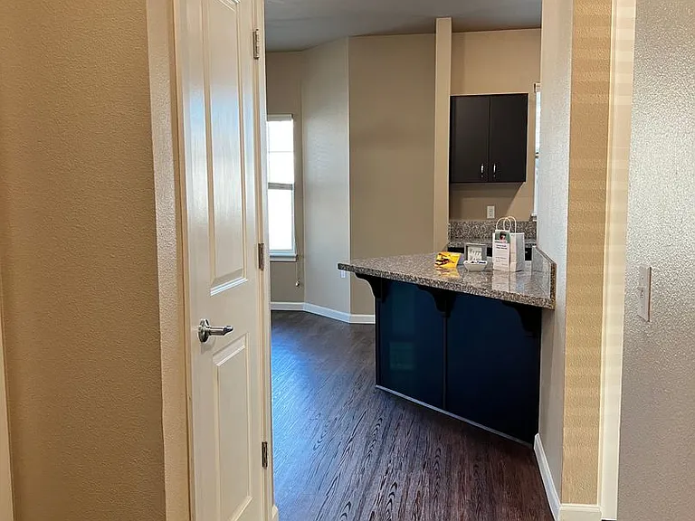 Encore Apartments — Photo 41