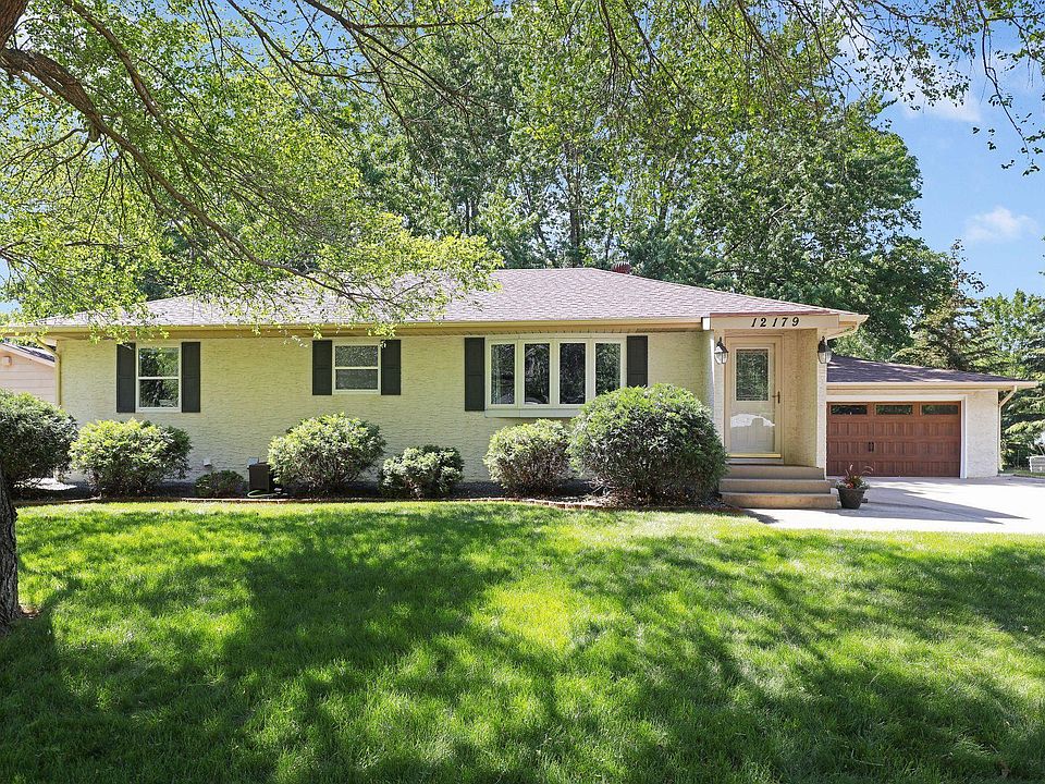 1st image of 12179 Duke Dr NE