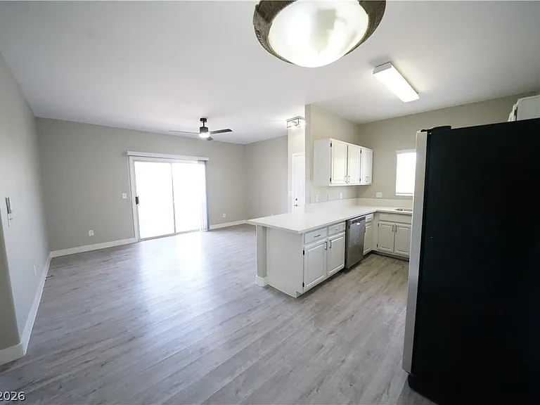 5655 E Sahara Ave #2037 — Photo 8