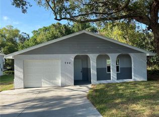 732 E Spruce St, Tarpon Springs, FL 34689
