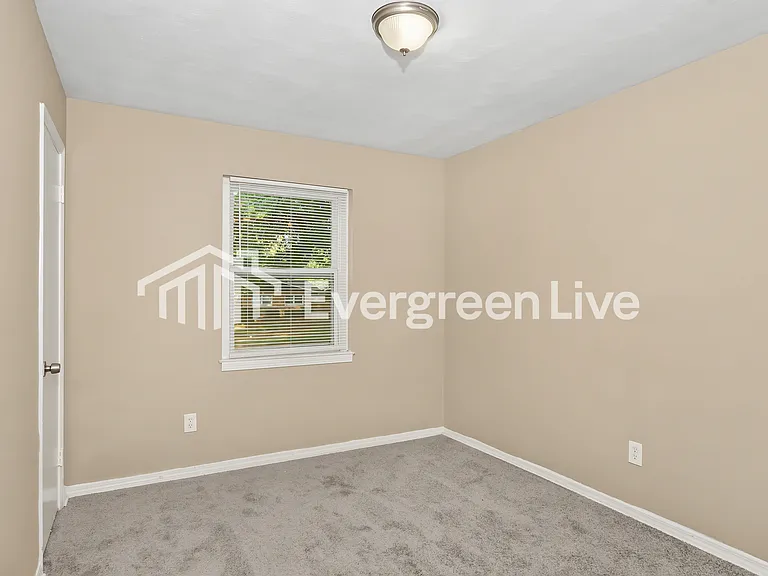 3045 Brookdale St — Photo 10