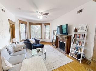1224 W Eddy St #2, Chicago, IL 60657