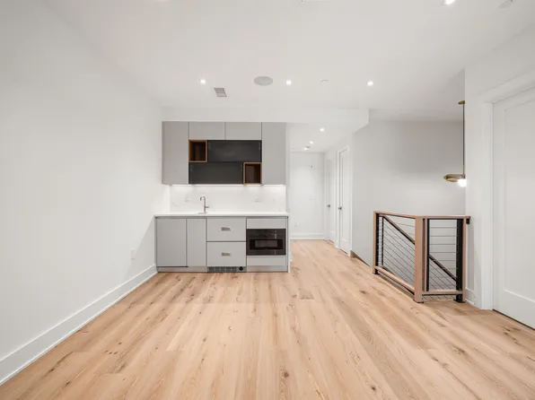 209 6th Street image 22 of 50