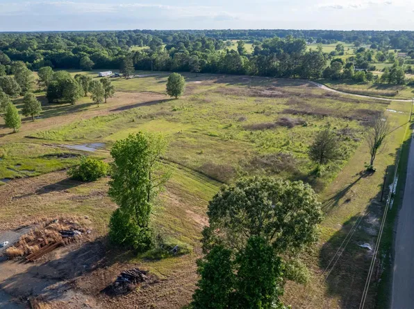 420 S Bend Rd, Texarkana, TX 75501