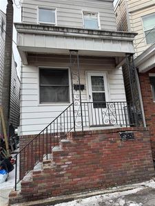226 S Ferguson St, Shenandoah, PA, 17976