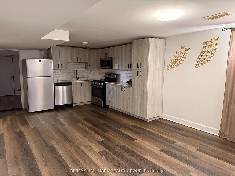 3755 Albion Rd — Photo 4
