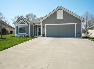 2209 NW Eclipse Ct, Blue Springs, MO 64015