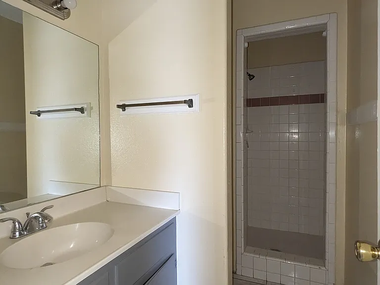 2210 W Elisa Ln — Photo 139