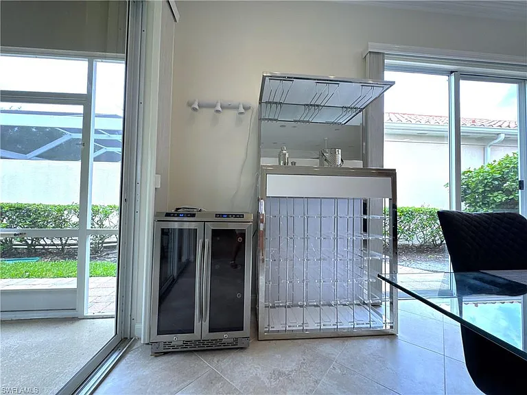 4402 Novato Ct — Photo 8