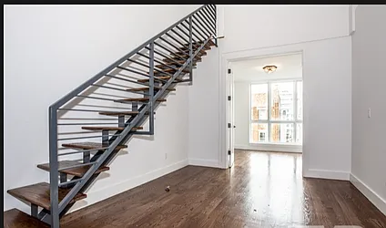 Rented by Loom Capital Group Inc.