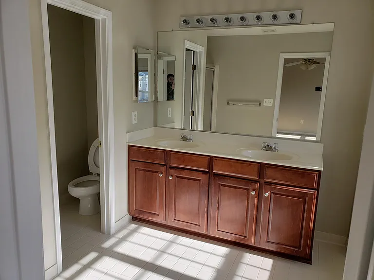 1006 Hoke Ln — Photo 16