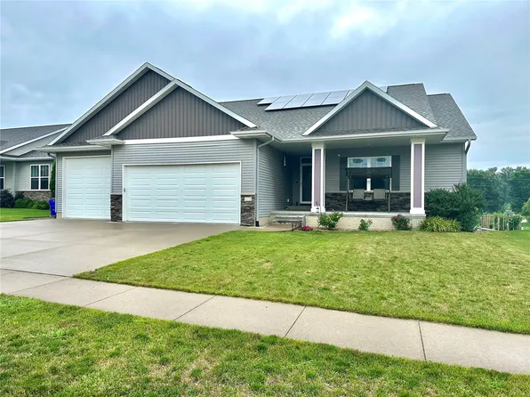 816 Palmyra Dr NE, Cedar Rapids, IA 52402