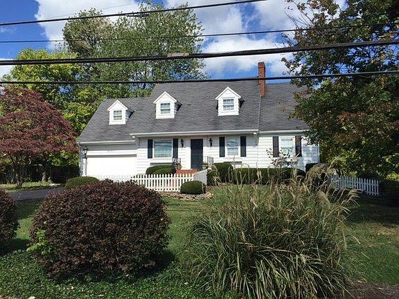 2nd image of 4940 Old Pfeiffer Ln