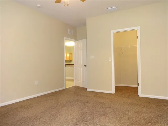 560 Loxley Ct — Photo 17