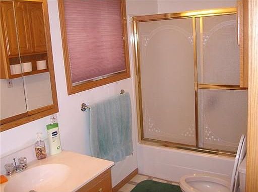 Full Master Bath with tub