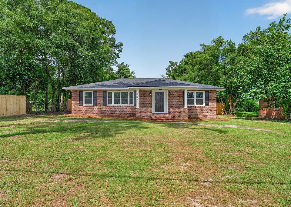1st image of 200 Linden Dr
