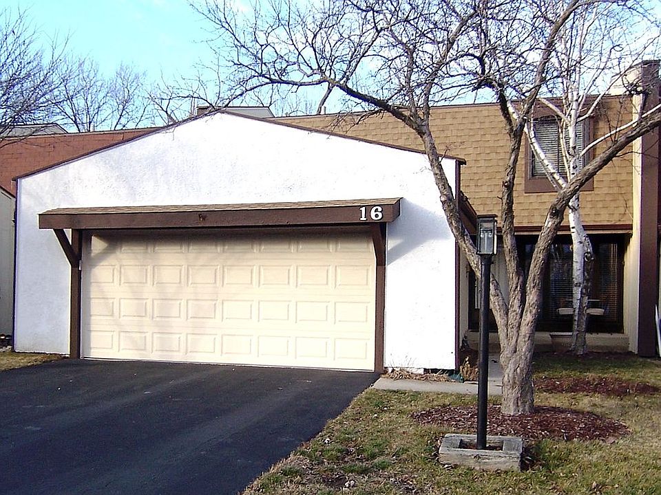 1st image of 16 Stonehearth Ln