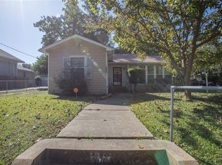 1005 Sycamore St, Commerce, TX 75428