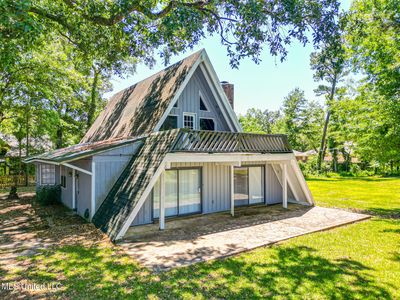 5584 Diamondhead Dr E, Diamondhead, MS, 39525