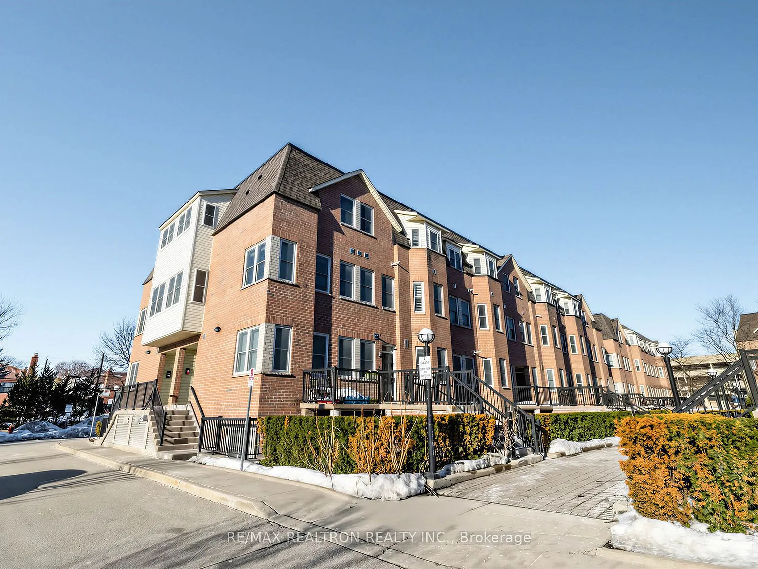 760 Lawrence Ave W #147 photo 1