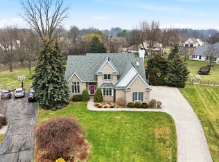 29078 Belmont Farm Rd, Perrysburg, OH 43551