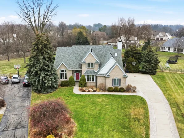 29078 Belmont Farm Rd, Perrysburg, OH 43551