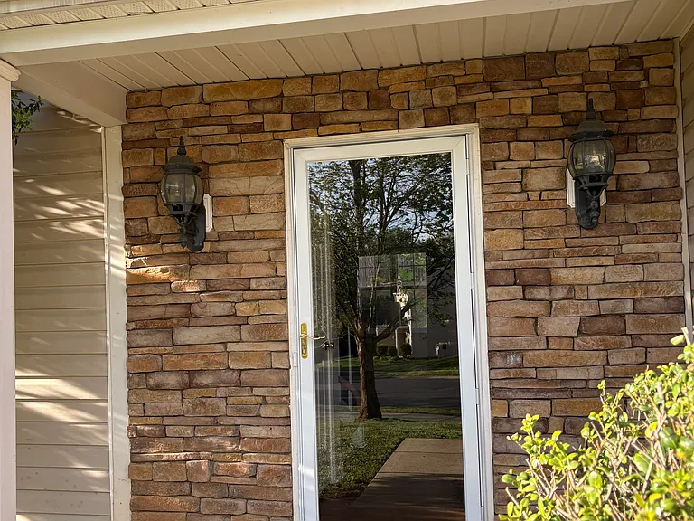 10518 Haddington Dr NW — Photo 11