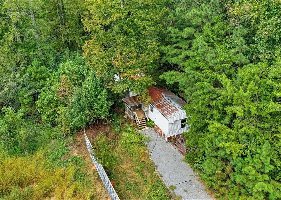 330 Hyde Rd