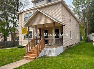 235 Page St NE #235, Grand Rapids, MI 49505