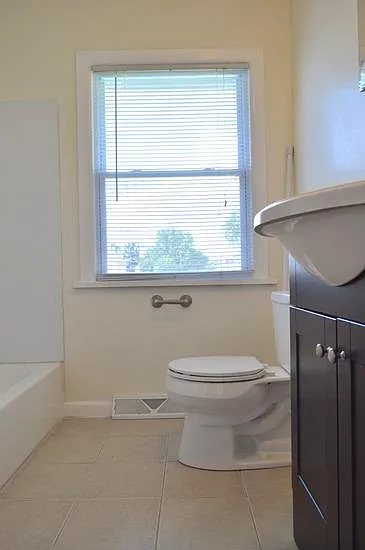 1022 E Colvin St — Photo 16