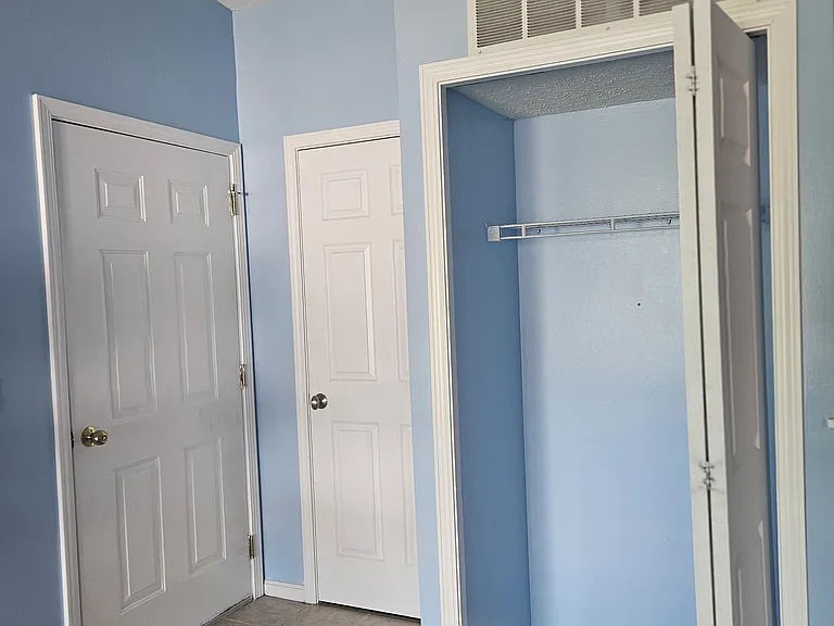 811 Carom Cir — Photo 11