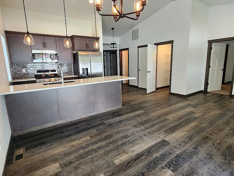 9033 Disc Ave — Photo 3