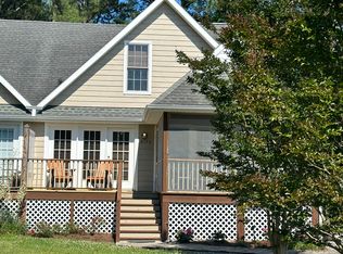 8173 Marsh Point Ln, Chincoteague Island, VA 23336