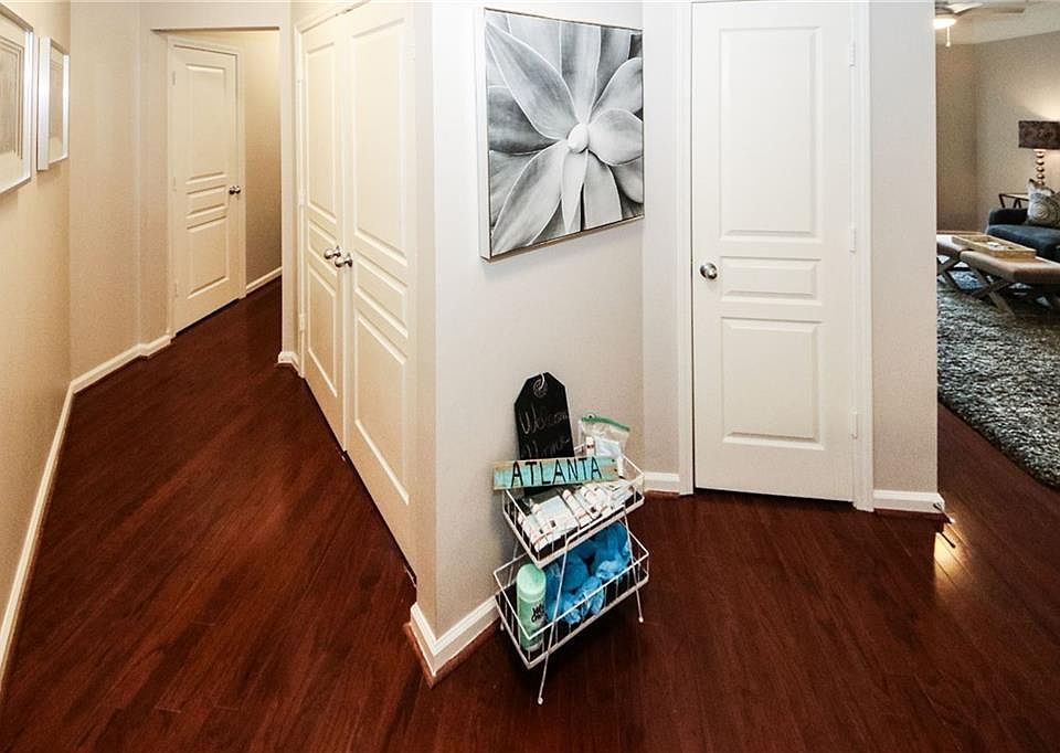 2nd image of 10 Perimeter Summit Blvd NE APT 4202