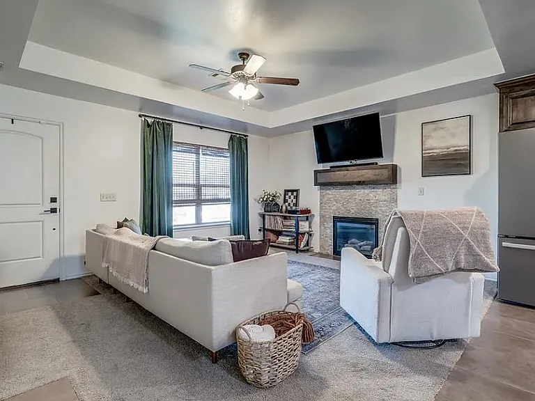 1501 Ginger Ave — Photo 5