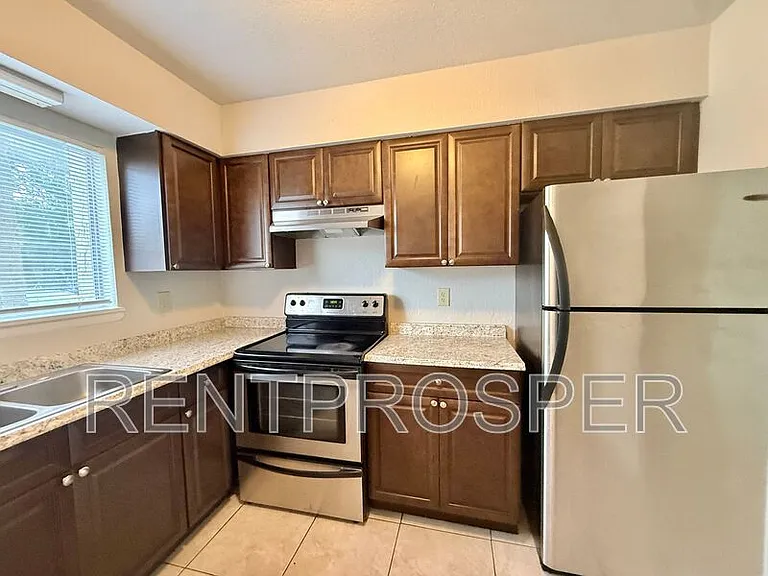 4117 S Semoran Blvd #22 — Photo 2