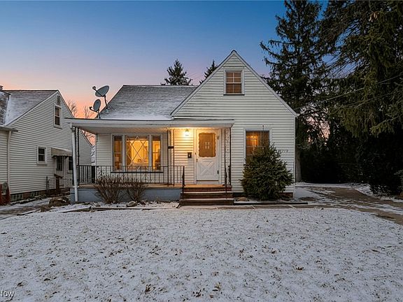 3rd image of 13719 Wolf Ave