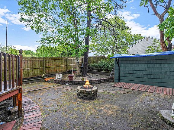 4th image of 638 N Dunton Ave