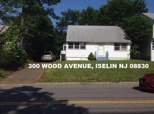 300 Wood Ave, Iselin, NJ 08830