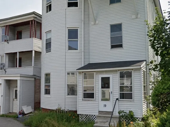19 Perry Ave, Worcester, MA 01610