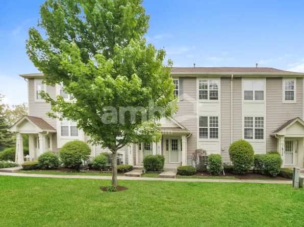 11S524 Rachael Ct, Willowbrook, IL 60527