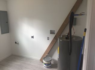 31 Horn Rd, Levittown, PA 19056