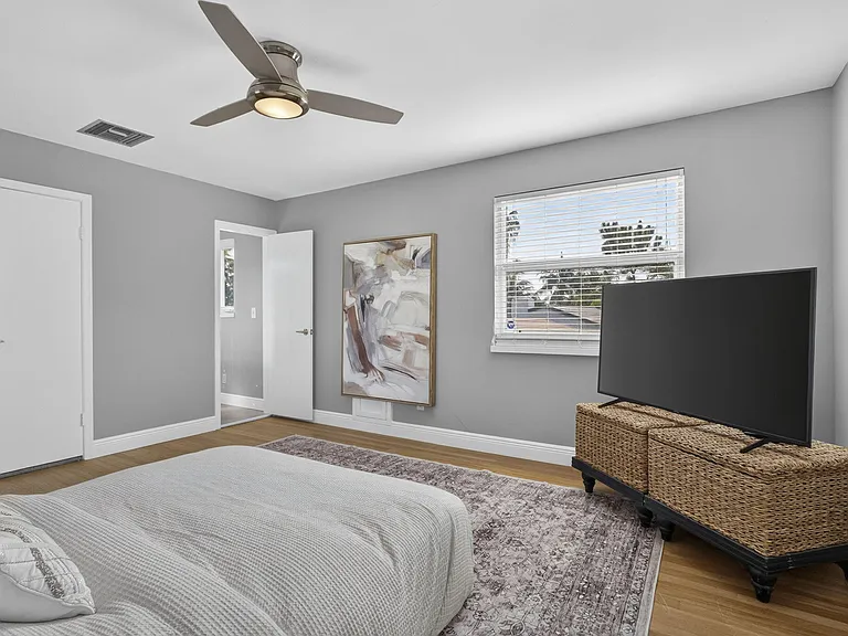 338 Hunter St — Photo 25