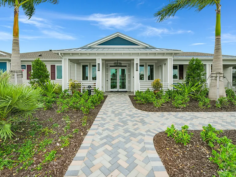 Estia at Lakewood Ranch — Photo 34