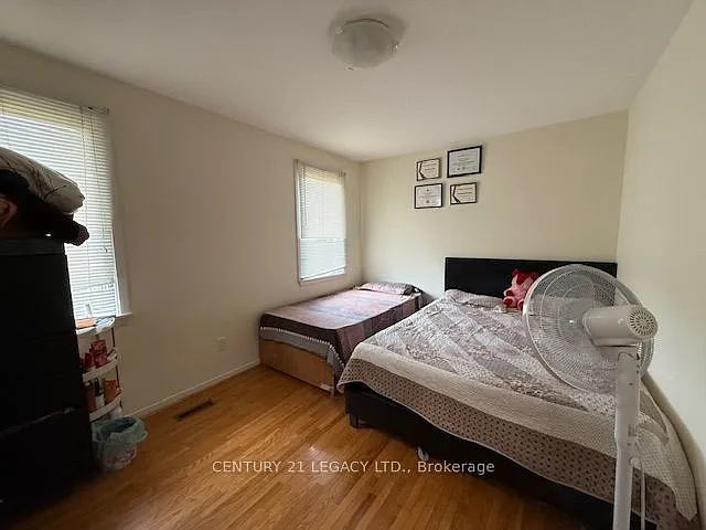 25 Edenborough Dr #UPPER — Photo 11